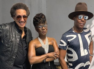 Loose Ends on tour. Book now with FME Booking