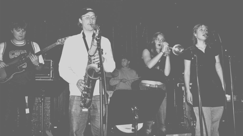 Petter Blom Band on tour. Book now with FME Booking