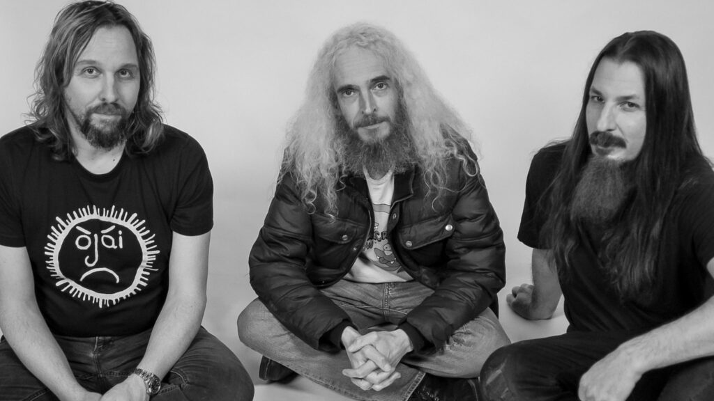 Cosmopolite on tour. Book now with FME Booking