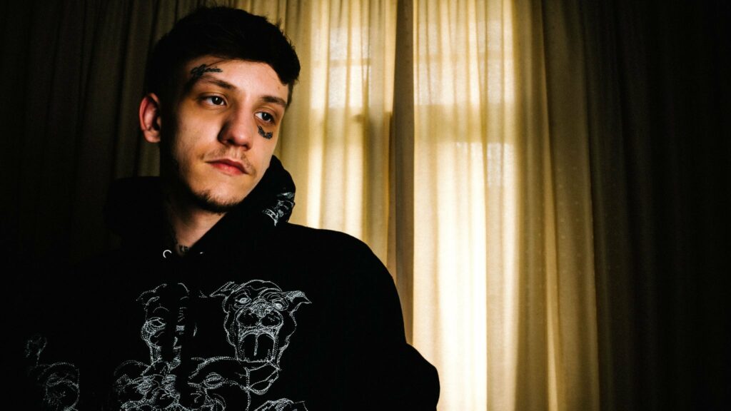 t-low on tour. Book now with FME Booking