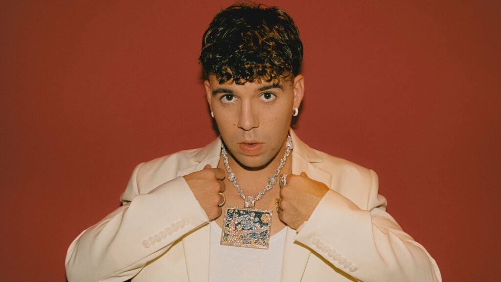 Quevedo on tour. Book now with FME Booking