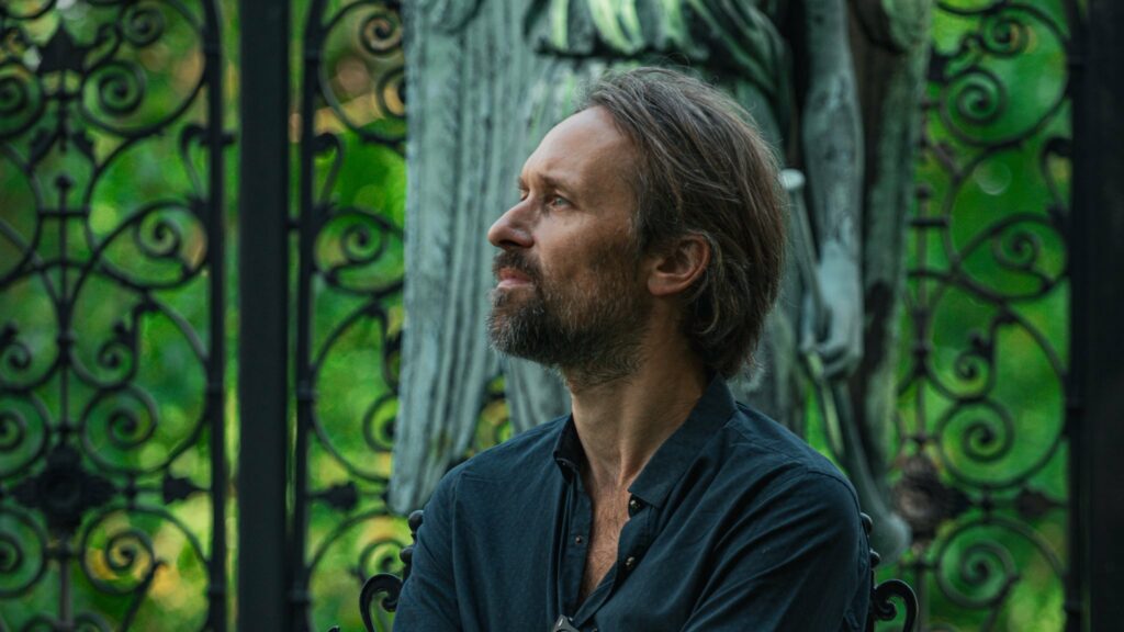 Anders Knudsen on tour. Book now with FME Booking