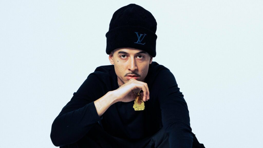 Gloosito on tour. Book now with FME Booking