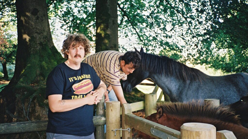 Getdown Services on tour. Book now with FME Booking