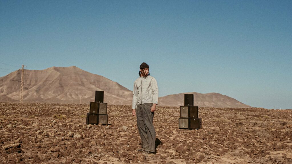 Strandz on tour. Book now with FME Booking