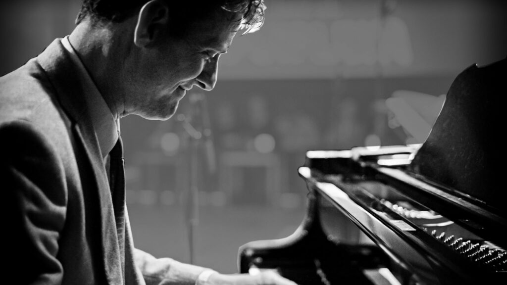 Peter Beets on tour. Book now with FME Booking