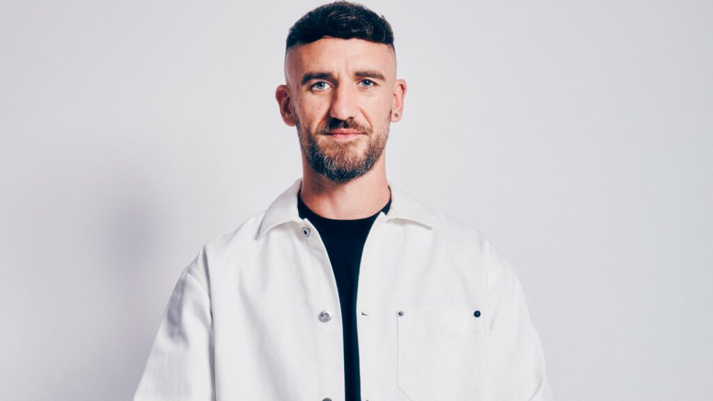 Billy Gillies on tour. Book now with FME Booking