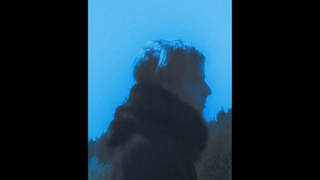 Holdo on tour. Book now with FME Booking