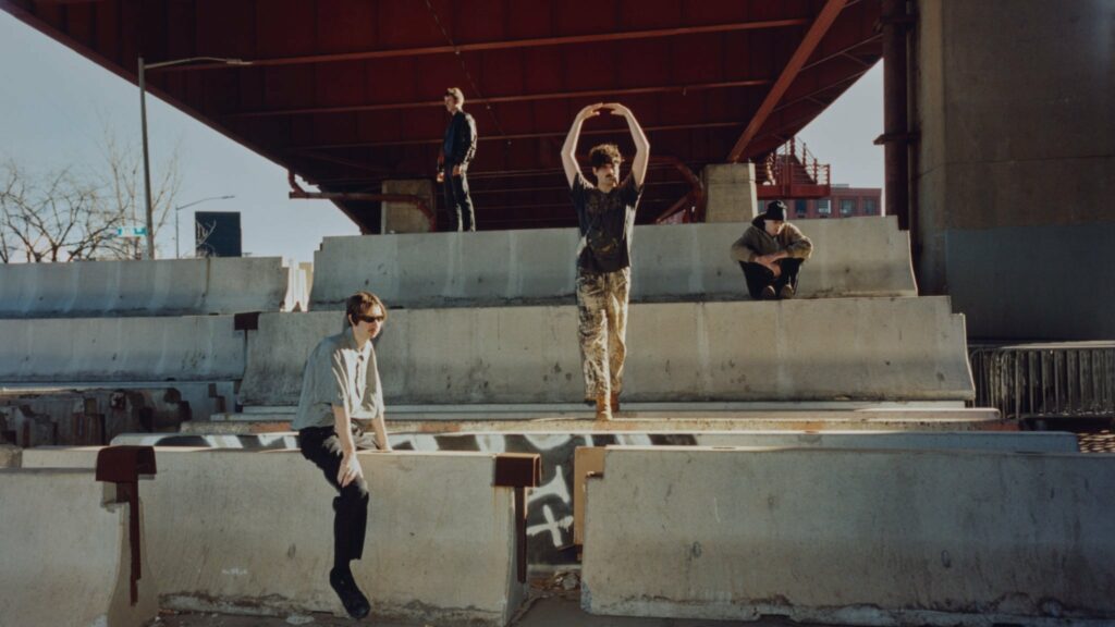 Model/Actriz on tour. Book now with FME Booking