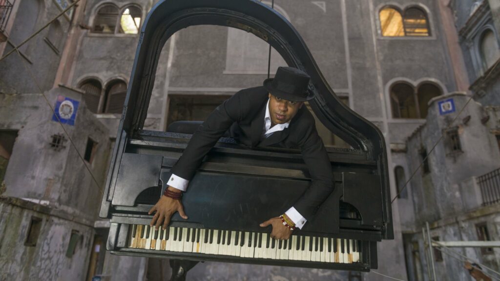 Roberto Fonseca on tour. Book now with FME Booking