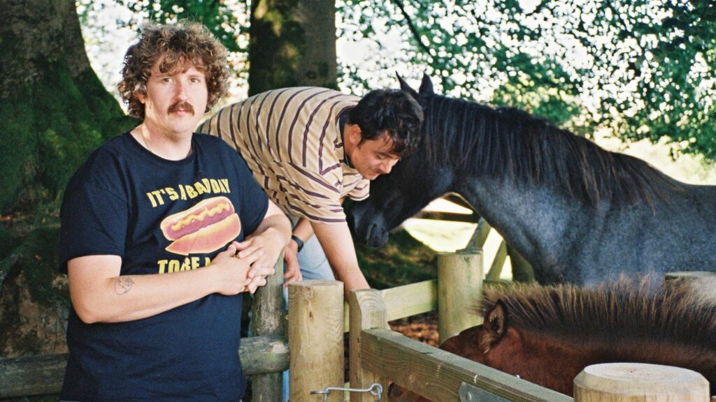 Getdown Services on tour. Book now with FME Booking