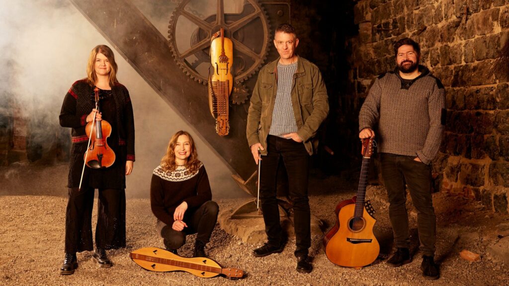 Ahlberg, Ek & Roswall med Ulrika Bodén on tour. Book now with FME Booking