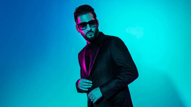 Jon B. on tour. Book now with FME Booking