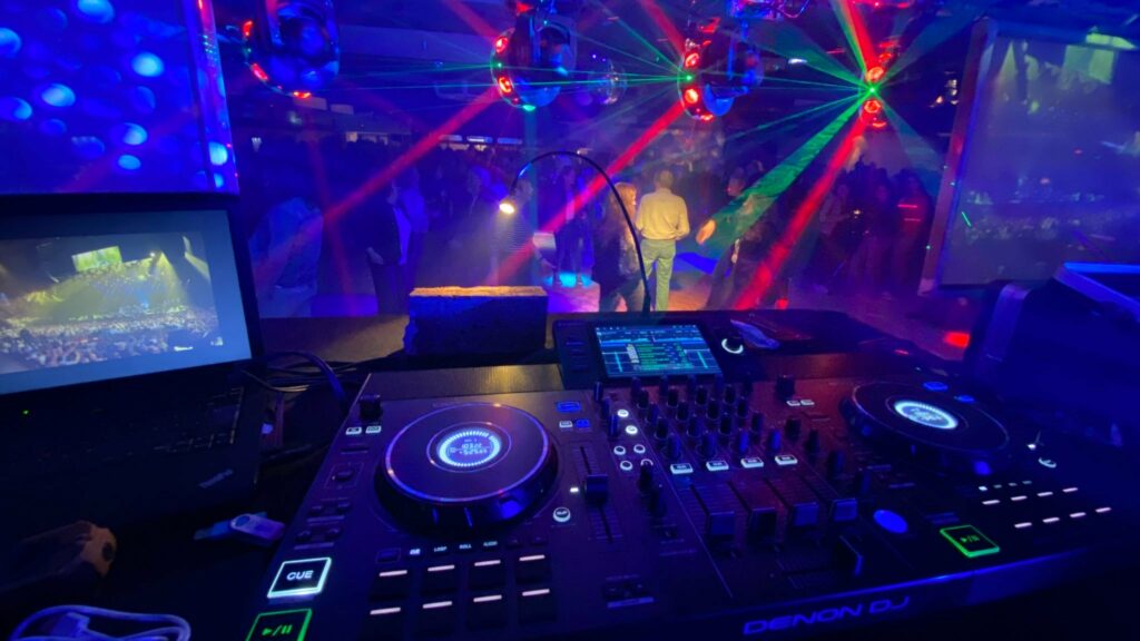 Charts Revival Party on tour. Book now with FME Booking