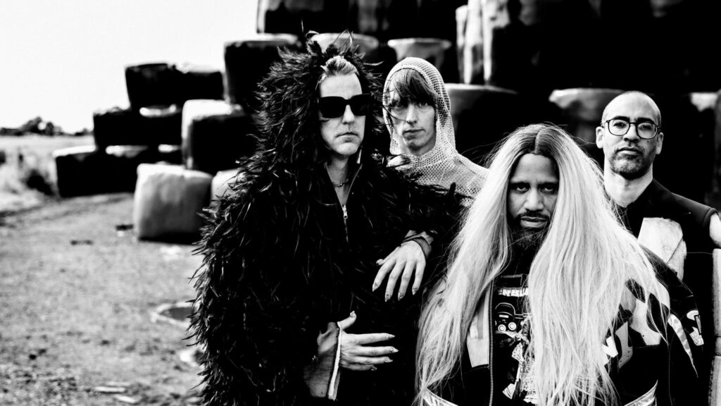 De Jeugd Van Tegenwoordig on tour. Book now with FME Booking