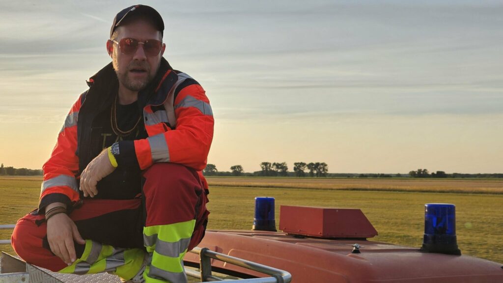 Mellow Mark on tour. Book now with FME Booking