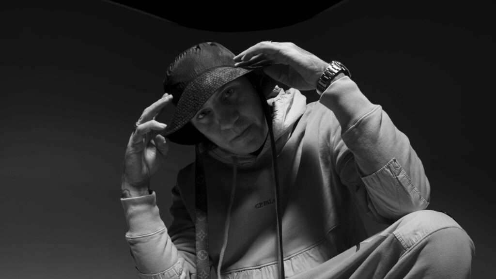 OnklP on tour. Book now with FME Booking