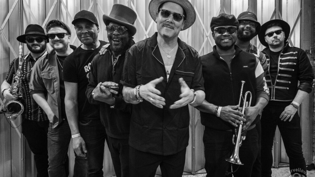 The Dualers on tour. Book now with FME Booking