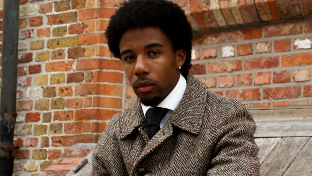 Ebube on tour. Book now with FME Booking