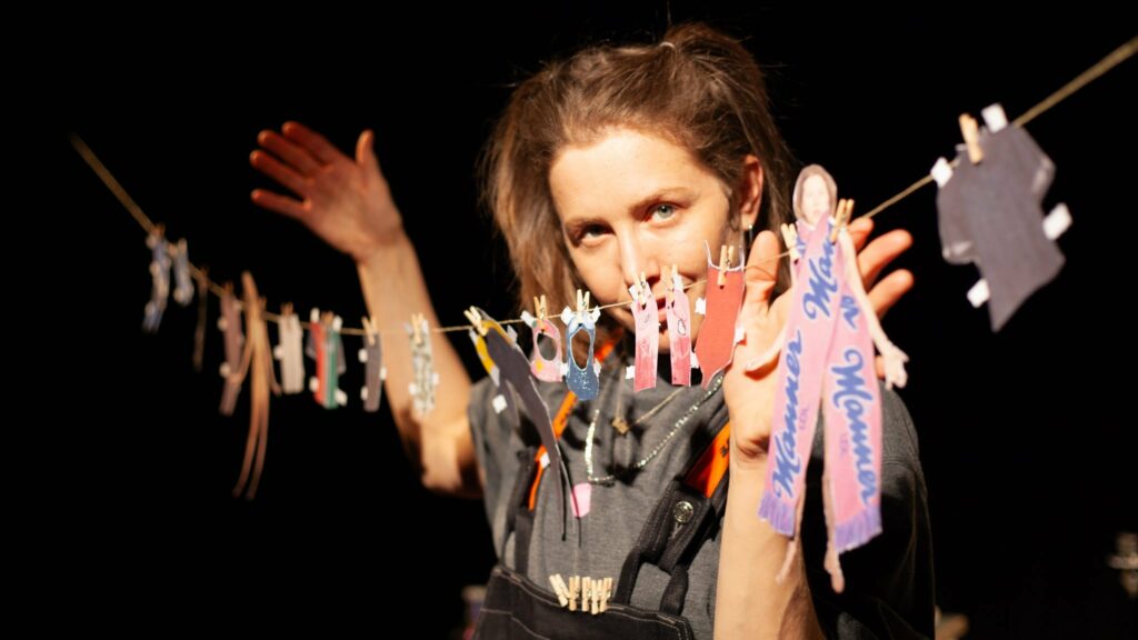 Bush.ida on tour. Book now with FME Booking