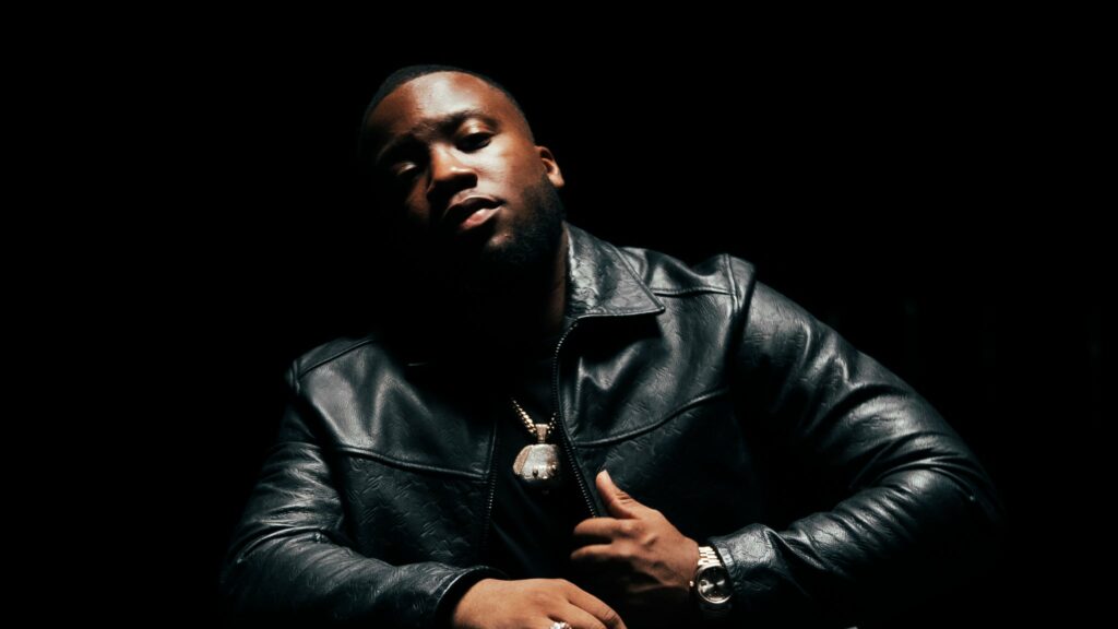 KM on tour. Book now with FME Booking