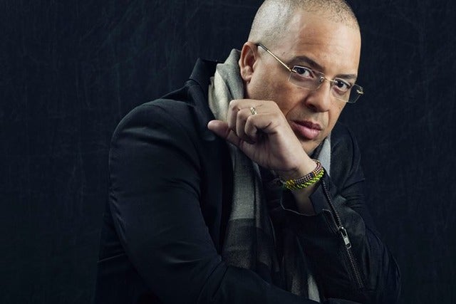 Issac Delgado on tour. Book now with FME Booking