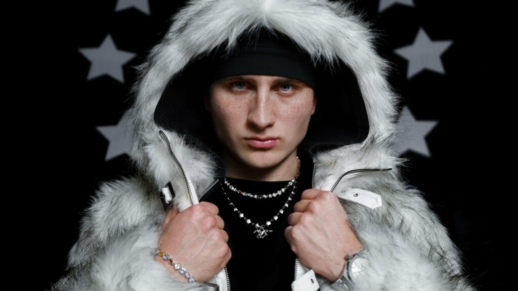 Dyce on tour. Book now with FME Booking