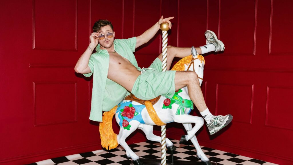 Tim Peters on tour. Book now with FME Booking