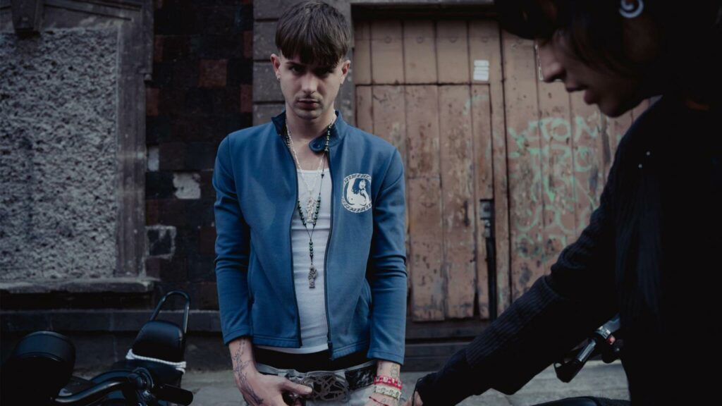 El Bugg on tour. Book now with FME Booking