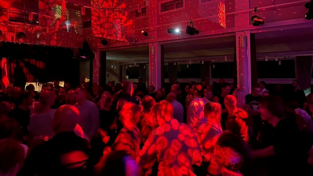 Jungbrunnen on tour. Book now with FME Booking