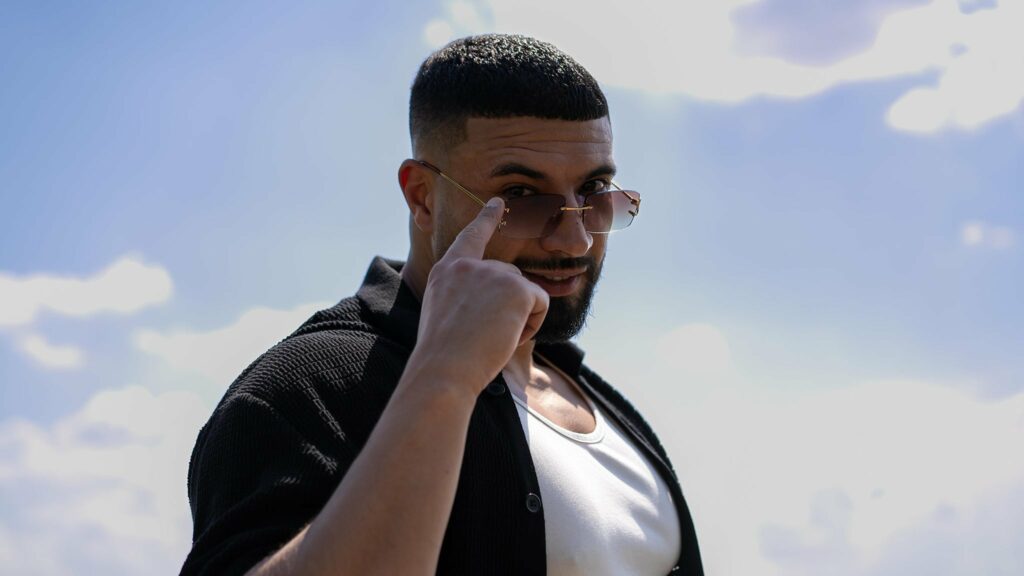 OMAR on tour. Book now with FME Booking