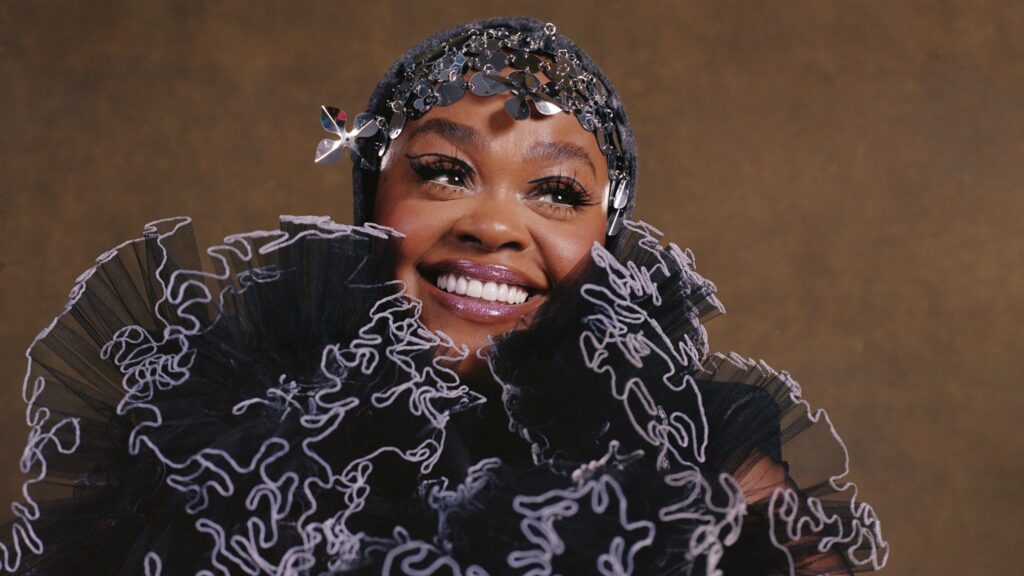Jill Scott on tour. Book now with FME Booking