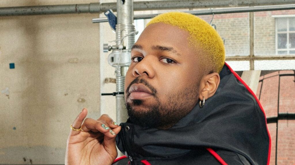 MNEK on tour. Book now with FME Booking